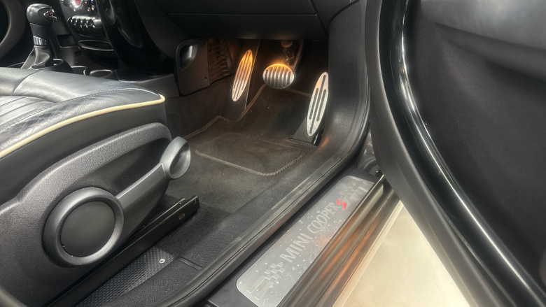 MINI Countryman 1.6 Cooper S 190 5dr [Chili/Media Pack] Petrol Hatchback